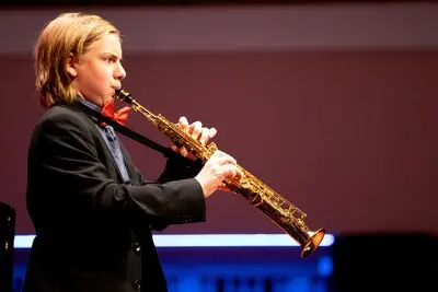 Saxofonist Axel wint dankzij schwung en veelzijdigheid