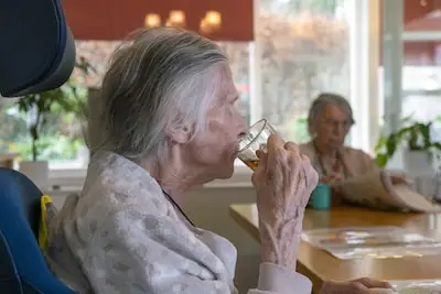 Mantelzorg stopt niet wanneer je partner, vader of moeder in een woon- en zorgcentrum zit
