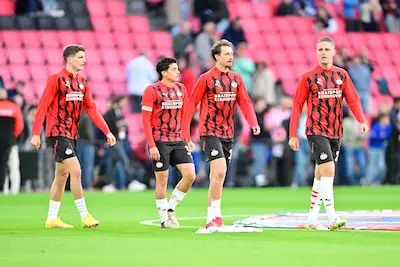 LIVE | PSV al vroeg aan de leiding tegen Fortuna: eerste echte kans is meteen raak, Perisic de gevierde man
