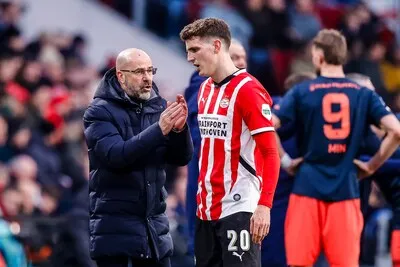 PSV jaagt met wat fysieke problemen door op plek twee (en heel misschien meer): dit is de stand van zaken