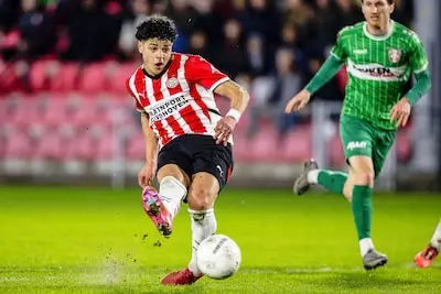 Bezem gaat door de selectie van Jong PSV: er komt een behoorlijke leegloop aan