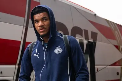 Voor de laatkomers bij PSV is een oplossing beschikbaar én de situatie staat niet op zich: ‘Dit is vaak de risicogroep’