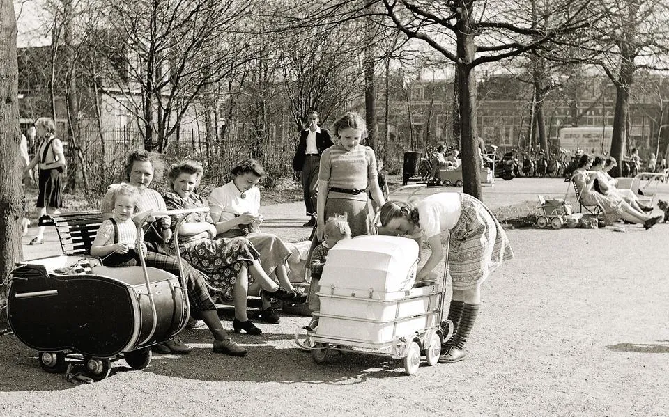 Inwoners tipten Leeuwarden: vernoem plantsoen naar  romanpersonage Sara Burgerhart, geef naam Copijn aan pad Rengerspark