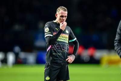 Samenwerking tussen Karsdorp en PSV eindigt na nieuwe fysieke tegenslag