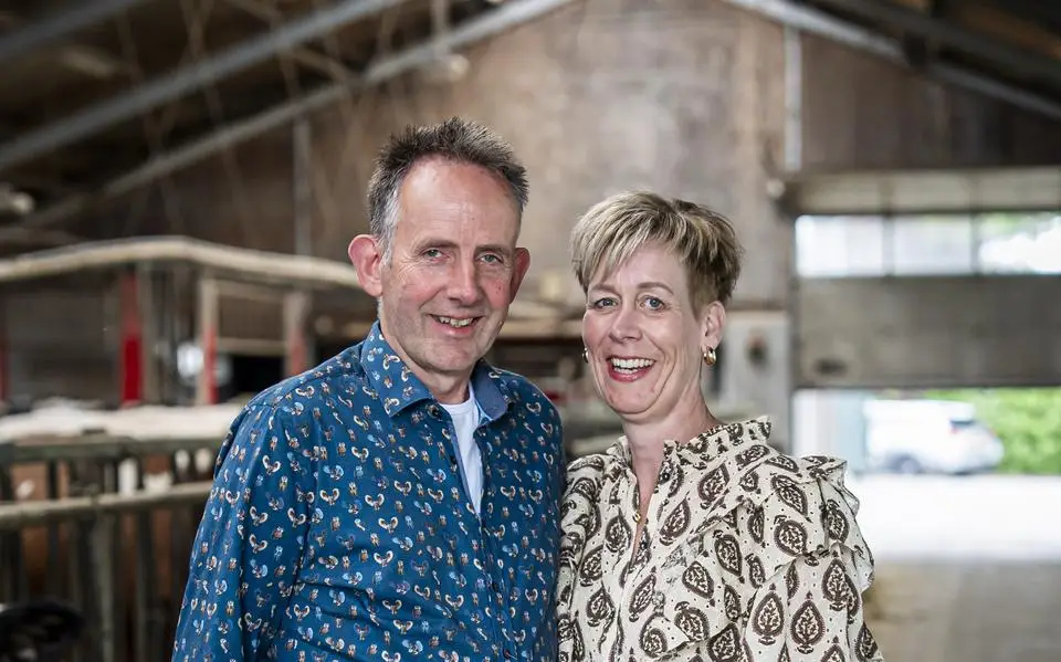 Hoe gaat het met Boer Jan en Dorien uit BZV? We gingen op bezoek in Meedhuizen. ‘Ik zei gewoon: ‘Ik wil wel met jou trouwen, geen probleem’