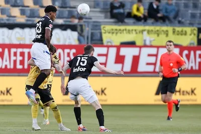 LIVE | FC Eindhoven op jacht naar openingstreffer in tweede helft tegen Roda JC