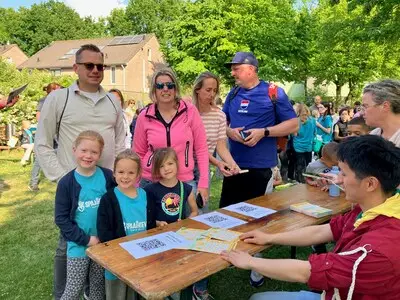 Ouders en kinderen in Acht en Achtse Barrier blij met de nieuwe avondvierdaagse!