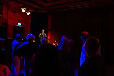 Tattoos, clubnacht en Adriaan van Dis: dit is het programma van Tilt Festival 2025