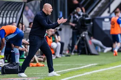 Willem II houdt ‘behoorlijk dubbel gevoel’ over aan snelkookpan van emoties: ‘Ik heb volop geloof gezien’