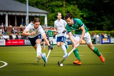 Tilburg beslist derby tegen Push na rust en blijft op titelkoers: ‘Of het op de slotdag beslist wordt? Ik denk het wel’