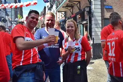 PSV is opnieuw kampioen! Check hier de foto's van het feest in Eindhoven