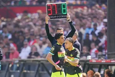 Hoe de onverwacht fitte Dest tóch nog succes bij PSV bracht, vanuit een vrij uitzichtloze situatie