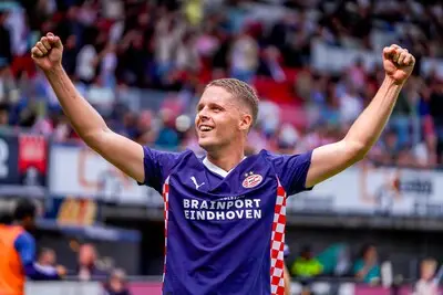 Titel geeft shirtverkoop bij PSV flinke zet: uittenue valt in de smaak