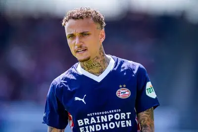 doodsbedreigingen richting PSV’er Noa Lang: 18-jarige man opgepakt