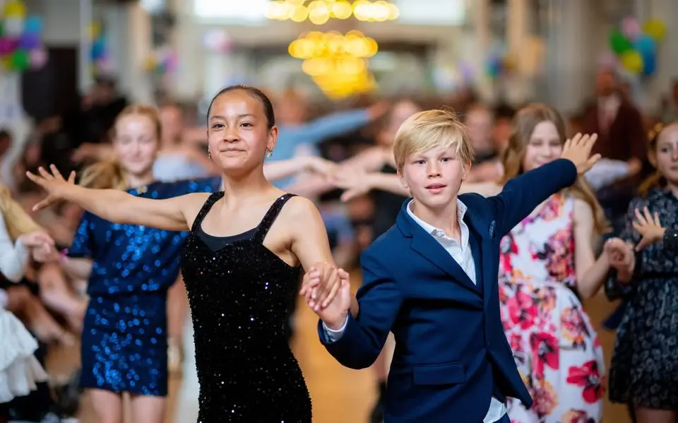 Leerlingen Leeuwarder Schoolvereniging veroveren Saco Velt Bokaal met uitstekende chachacha: ‘Het was een fantastisch toernooi’