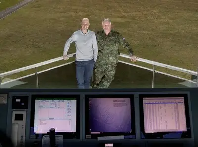 Eindhoven Airport en Defensie gaan theaters in: ‘show zoals College Tour’