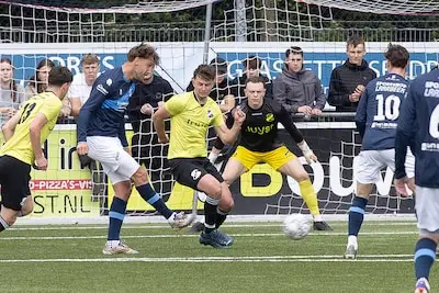 LIVE | Wát een kans voor Mierlo-Hout in de openingsfase, maar het blijft 0-0