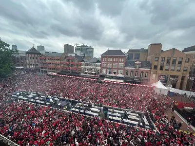 LIVE Kampioenswedstrijd PSV | Topdrukte in het centrum van Eindhoven