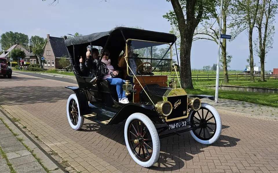 Plantjesmarkt, Elfsteden Oldtimer Rally en parkenrondleiding. Dit en meer is er dit weekend te doen in Friesland