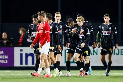 LIVE | FC Eindhoven hoopt Jong AZ definitief van zich af te schudden