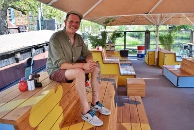 Biergarten Albatros opent in Tilburg: 'Voor wie niet snoeihard twintig tequila in de stad wil drinken'