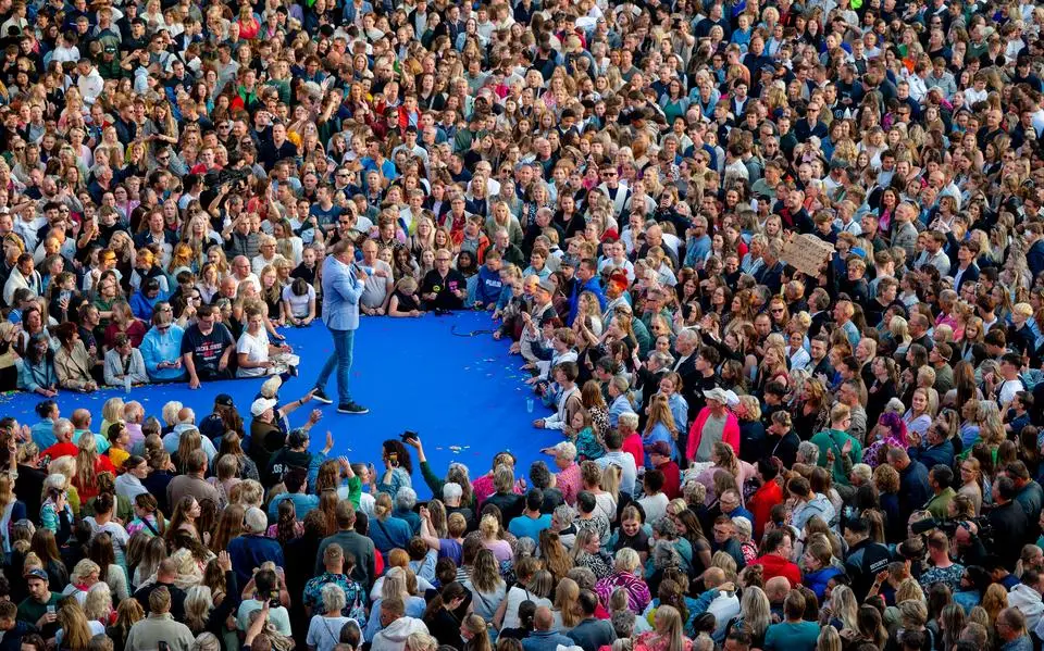 Zo verliep het Muziekfeest op het Plein in Leeuwarden: ‘Alleen Jan Smit mist nog’