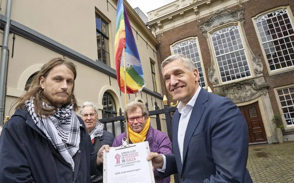 Burgemeester Buma veroordeelt geweld Israël maar nog geen signaal richting Den Haag