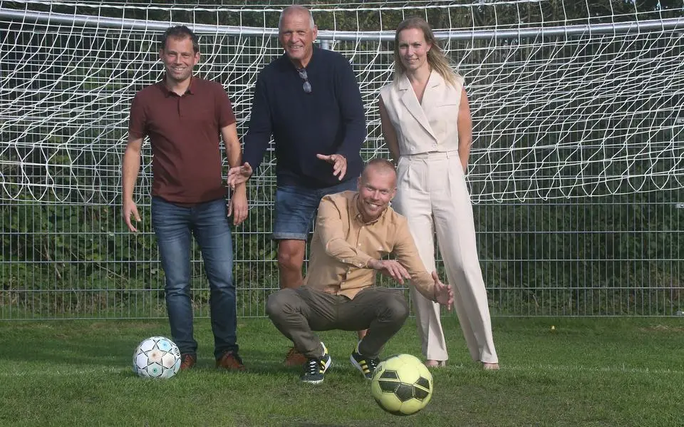 Thuisvoordeel brengt ONT en DWP naar finale om derdeklasserschap en Renado geeft trainer passend afscheid