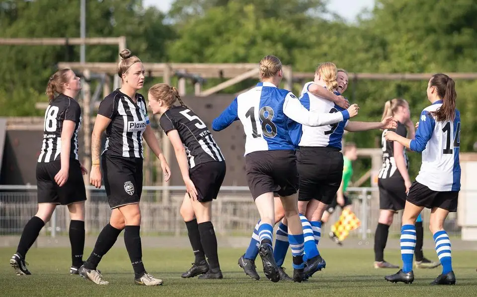 Sint Annaparochie verliest opnieuw een bekerfinale. ‘Allemachtig balen. We hebben er alles aan gedaan’