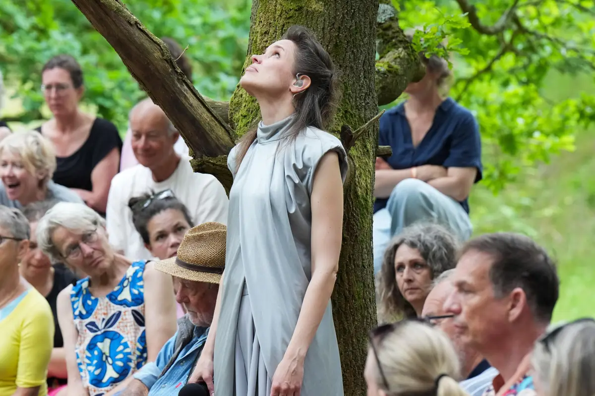 Wat is Oerol? Nynke Laverman imponeert, er werd gedemonstreerd en het was warm