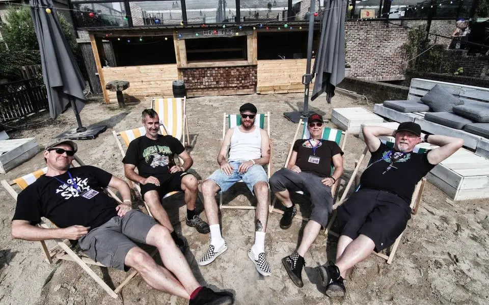 Groningse saxofonist trekt blazend en feestend Europa door met roemruchte ska-band The Toasters