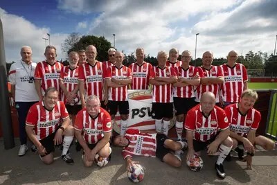 Na Jong PSV en PSV 1 is er nu ook Oud PSV: ‘Ik zou het voor geen goud willen missen’