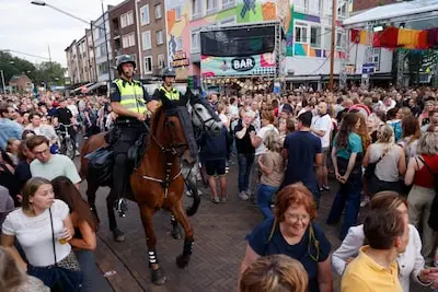 Vermoedelijke homohaat tijdens Vierdaagsefeesten, Bosschenaar (21) zwijgt: ‘Ik noem geen namen, dan krijg ik gedonder met die andere jongens’