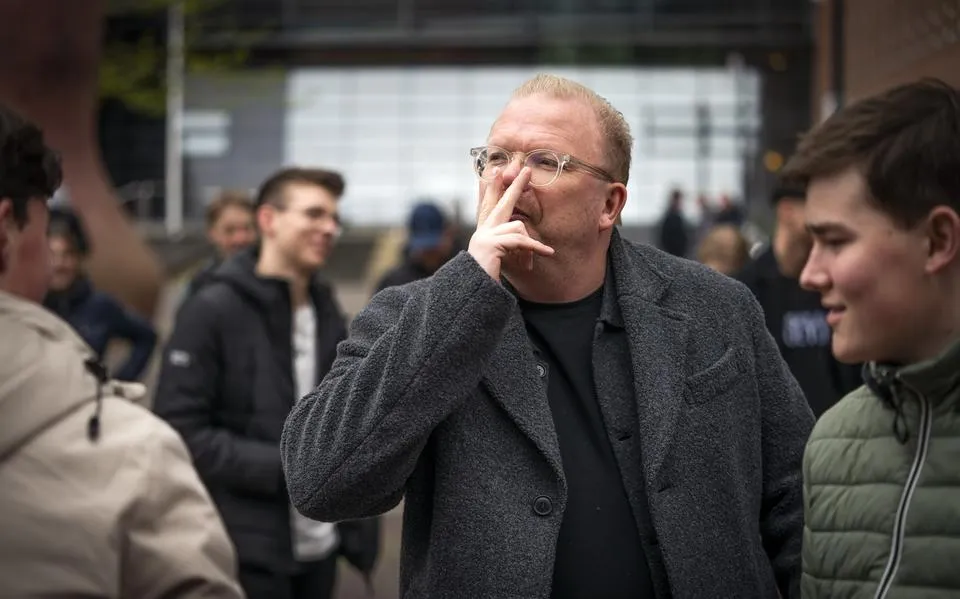 Jan Roos op 5 november voor rechter in Leeuwarden in opruiingszaak rond Sunneklaas