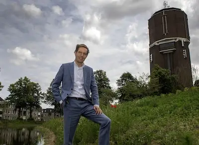 Diplomaloze Arno Bonte (47) wekt irritatie én bewondering: als een olifant door de porseleinkast