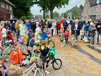 Vernieuwde Eindhovenseweg maakt dorp weer een geheel; Steensel is blij dat hun ‘snelweg’ is verdwenen