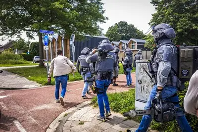 Persoon bedreigd met steekwapen in Nuenen, Dienst Speciale Interventies rukt uit maar vindt verdachte niet