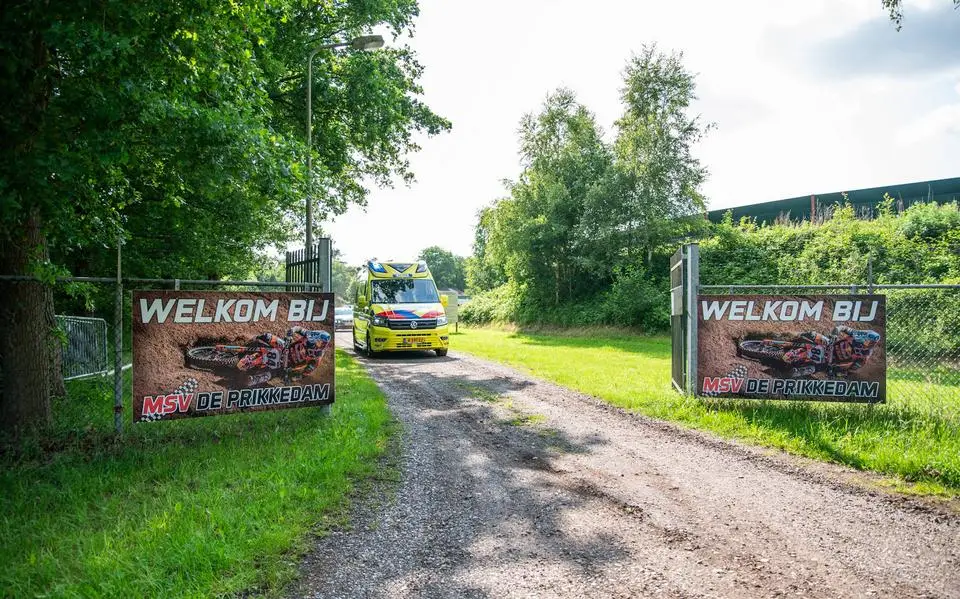 Slachtofferhulp voor crossers en toeschouwers dodelijk ongeluk crossbaan Makkinga: ‘De vereniging is van slag’