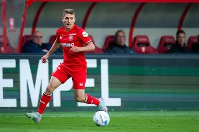 Voormalig PSV’er Sadílek verkocht door FC Twente en PSV profiteert mee