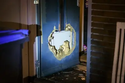 Explosief verwoest voordeur Eindhovense woning: ‘Het was boem’