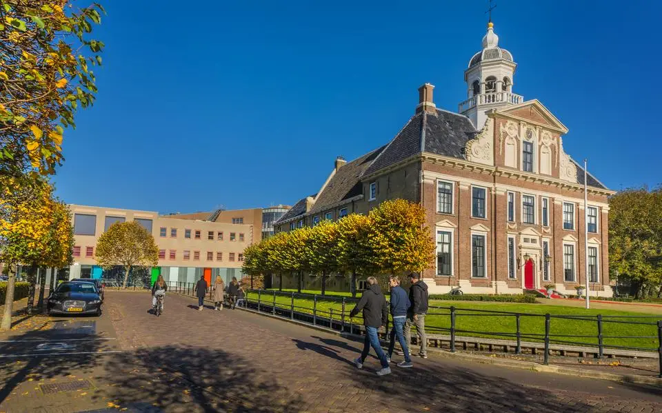 Heerenveen bezuinigt miljoenen euro’s. Dit gaan inwoners daarvan merken: ‘Moasten dochs keuzes meitsje’