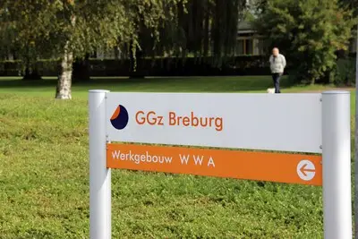 Schizofrene man die ggz-personeel mishandelde, moet naar tbs-kliniek