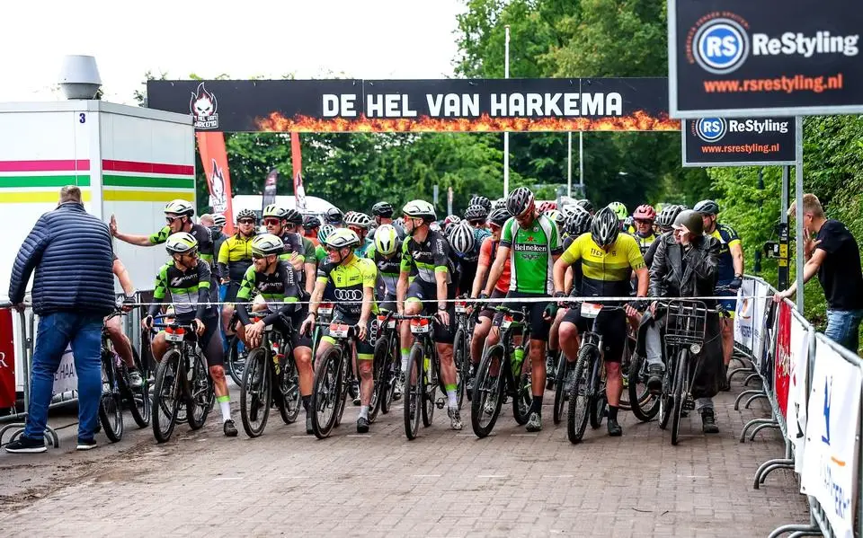Hel van Harkema: eerbetoon aan fietskunstenaar Aan Rus