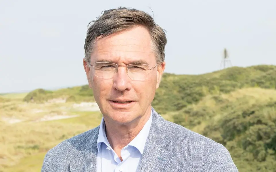 Persoonlijke ontboezeming van geëmotioneerde burgemeester Stoel in Tweede Kamer. ‘Watertaxi ongelooflijk belangrijk’