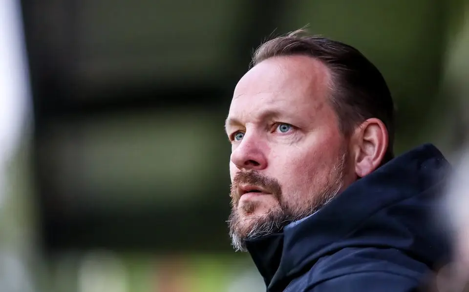Harkemase Boys houdt schade beperkt in Noordwijk na rode kaart voor doelman: ‘Een dubbel gevoel’