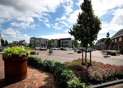 Nuenen stelt besluit over (ver)nieuw(d) gemeentehuis uit, dus onzekerheid voor 180 ‘gedeelde’ ambtenaren