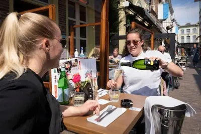 Tropische temperaturen in aantocht: wat je vooral níét moet doen tijdens extreme hitte