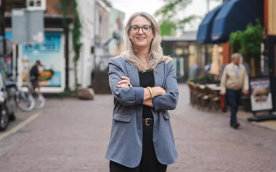 Nieuwe griffier voor gemeenteraad Leeuwarden: Nienke de Waard