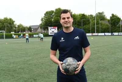 Goaltjesdief van SV Reeshof is er - tegen alle verwachtingen in - toch bij in de nacompetitie: ‘Écht een bonus’