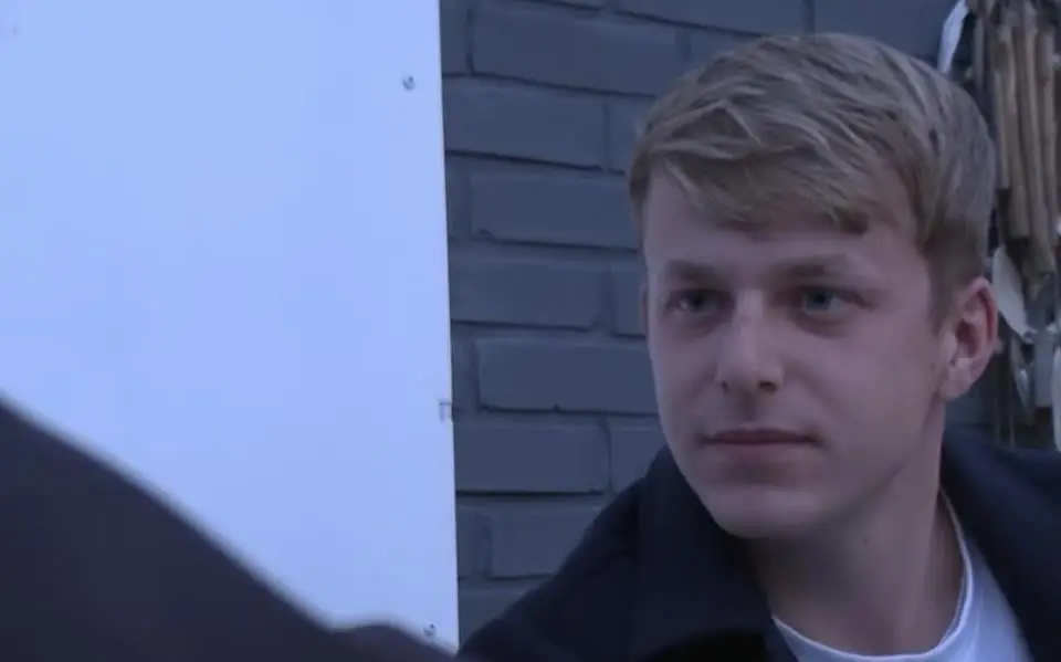 Bedreiger PowNed-verslaggever Tom Olthof blijkt 27-jarige man uit Leeuwarden: wilde journalist ‘gaan schieten’